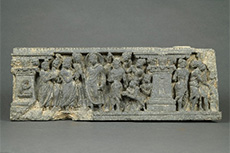 仏伝浮彫「三迦葉の帰仏」ガンダーラ　２～３世紀　龍谷大学